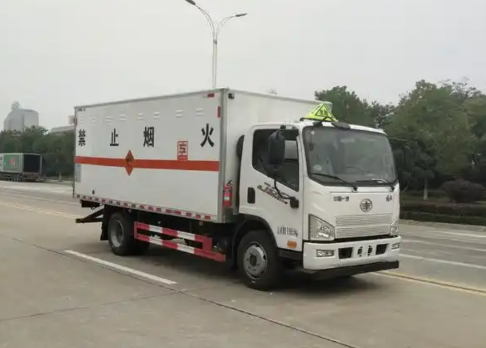昭平爆破器材运输车可以上高速吗?