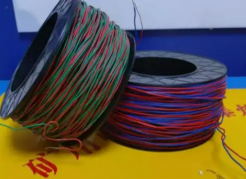 昭平放炮线的主要材质有哪些？不同材质的适用场景有何区别？